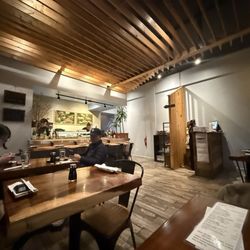 Tane Vegan Izakaya - Photo 4: Interior