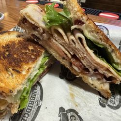 Cambridge Bar and Grill - Turkey Harvest Melt