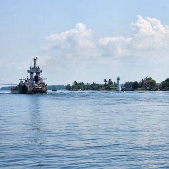 Thousand Islands Cruise Ships - Boating Near Me - Gananoque, Ontario Thousand Islands Cruise Ships - Boating Near Me - Gananoque, Ontario
