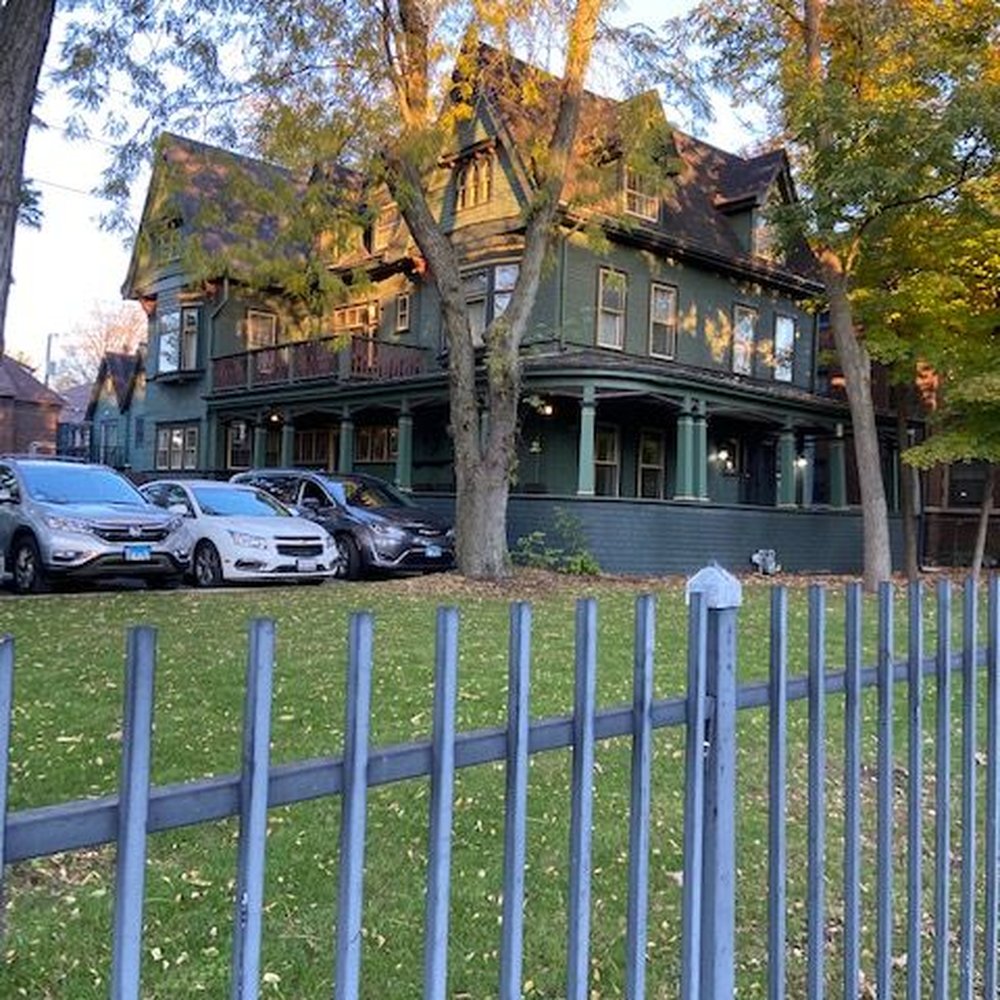 Stone Soup Inn - Hotels Near Me - Indianapolis, Indiana Stone Soup Inn - Hotels Near Me - Indianapolis, Indiana