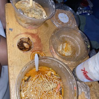 Giraffe Ramen - Tonkotsu Ramen and Spicy Tonkotsu Ramen - Ramen Near Me - Lakewood, California