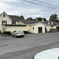 Larry’s Chinese Restaurant & Bar