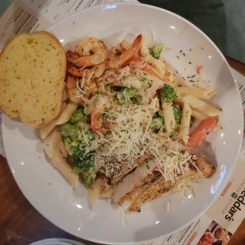 Cheddar's Scratch Kitchen - Cajun Chicken and Shrimp Alfredo - Comfort Food Near Me - Brandywine, Maryland Cheddar's Scratch Kitchen - Cajun Chicken and Shrimp Alfredo - Comfort Food Near Me - Brandywine, Maryland