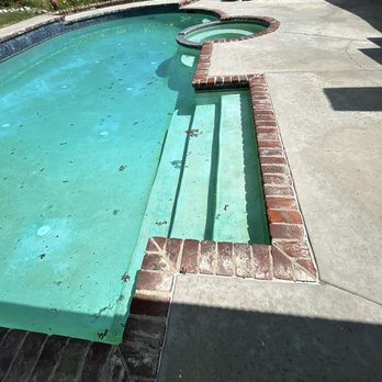 Barajas Pool And Spa - Old pool before remodel - Plumbing Near Me - Lancaster, California Barajas Pool And Spa - Old pool before remodel - Plumbing Near Me - Lancaster, California