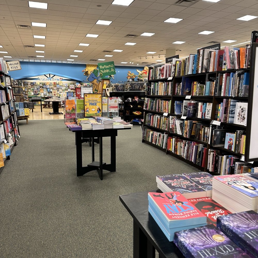 Barnes & Noble - 7/2025 - Newspapers & Magazines Near Me - Fort Worth, Texas Barnes & Noble - 7/2025 - Newspapers & Magazines Near Me - Fort Worth, Texas