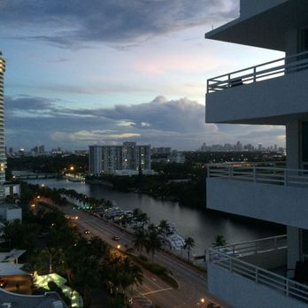 Miami Beach - Beaches Near Me - Miami Beach, Florida