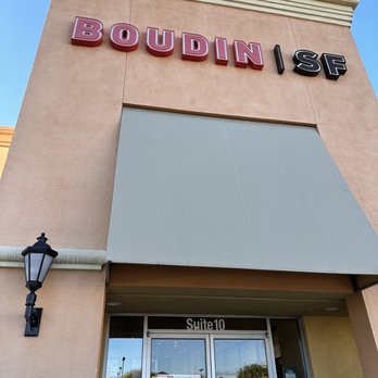 Boudin SF - the front of a restaurant - Bakeries Near Me - San Jose, California