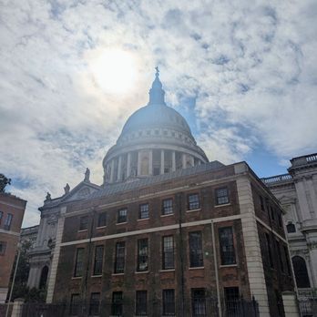 St. Paul's Cathedral - Landmarks & Historical Buildings Near Me - London, XGL St. Paul's Cathedral - Landmarks & Historical Buildings Near Me - London, XGL