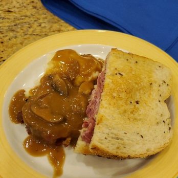 Garden Buffet - Meatloaf and Reuben sandwich. At least the Reuben sandwiches good - Buffets Near Me - Las Vegas, Nevada