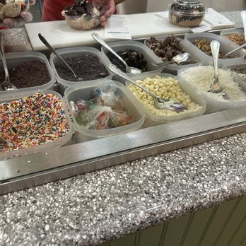 Lizzy's Homemade Ice Cream - Topping bar - Ice Cream & Frozen Yogurt Near Me - Waltham, Massachusetts Lizzy's Homemade Ice Cream - Topping bar - Ice Cream & Frozen Yogurt Near Me - Waltham, Massachusetts