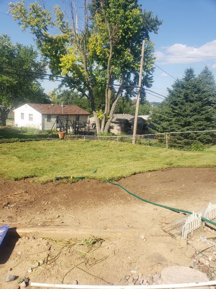 Bradley B Rose Omaha Sodding And Grading - tree service in Omaha, NE