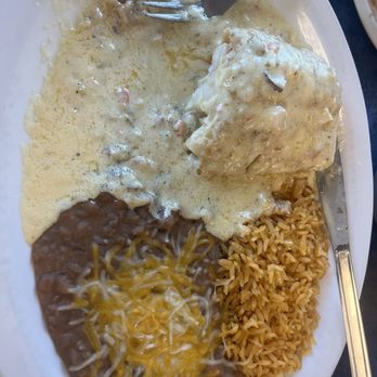 Venny’s Cafe 101 - Seafood chimichanga - Mexican Near Me - Florence, Oregon