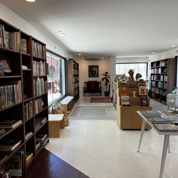 Desierto Books - Bookstores Near Me - Tucson, Arizona