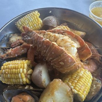Crab City - Fancy lunch with lobster - Cajun/Creole Near Me - San Diego, California Crab City - Fancy lunch with lobster - Cajun/Creole Near Me - San Diego, California