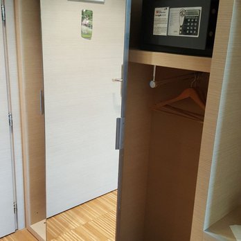 Hilton Garden Inn - Hallway Closet (11/09/17). @Hilton @HiltonHonors #Venice #Italy - Hotels Near Me - Mestre, VE