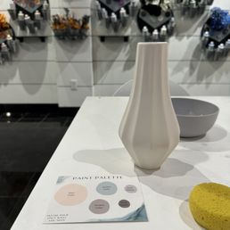 Simple vase for my Lego flowers! Simple vase for my Lego flowers!