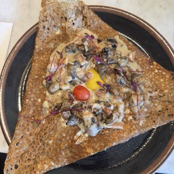 L'Épicurien - Mushroom and bacon crepe - Breakfast & Brunch Near Me - Quebec City, Quebec L'Épicurien - Mushroom and bacon crepe - Breakfast & Brunch Near Me - Quebec City, Quebec
