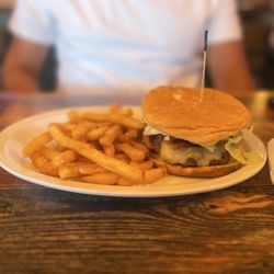 Daniello's Pizzeria and Pub - Big bacon burger