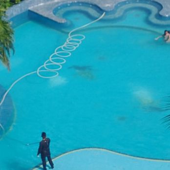 El Cozumeleño Beach Resort - Chlorine they threw in the pool while people were swimming. Very dangerous - Hotels Near Me - Coxumel, ROO El Cozumeleño Beach Resort - Chlorine they threw in the pool while people were swimming. Very dangerous - Hotels Near Me - Coxumel, ROO
