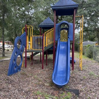 Dixon Park - Parks Near Me - Saraland, Alabama Dixon Park - Parks Near Me - Saraland, Alabama