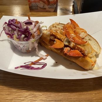 Talcott Mountain Collective - This is the $20 lobster roll on Tuesdays-all other times $28. Hot lobster with butter on a toasted and buttered hot dog roll. - Food Trucks Near Me - Simsbury, Connecticut Talcott Mountain Collective - This is the $20 lobster roll on Tuesdays-all other times $28. Hot lobster with butter on a toasted and buttered hot dog roll. - Food Trucks Near Me - Simsbury, Connecticut