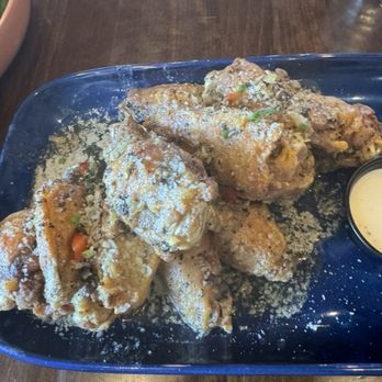 Illusive Restaurant & Bar - Lemon pepper wings - American Near Me - Rensselaer, New York Illusive Restaurant & Bar - Lemon pepper wings - American Near Me - Rensselaer, New York