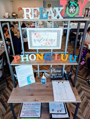 Phở Phong Lưu by null