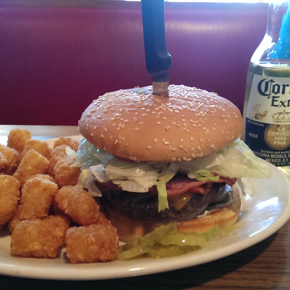 Pour house burger. Yum! Pour house burger. Yum!