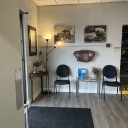 Collision Pro Inc - Reception/ Waiting area