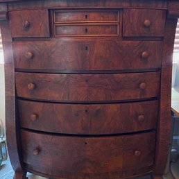 This is the dresser that I brought in This is the dresser that I brought in