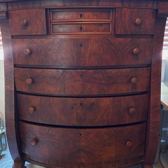 American Estate Buyers - This is the dresser that I brought in - Estate Liquidation Near Me - Pasadena, California American Estate Buyers - This is the dresser that I brought in - Estate Liquidation Near Me - Pasadena, California