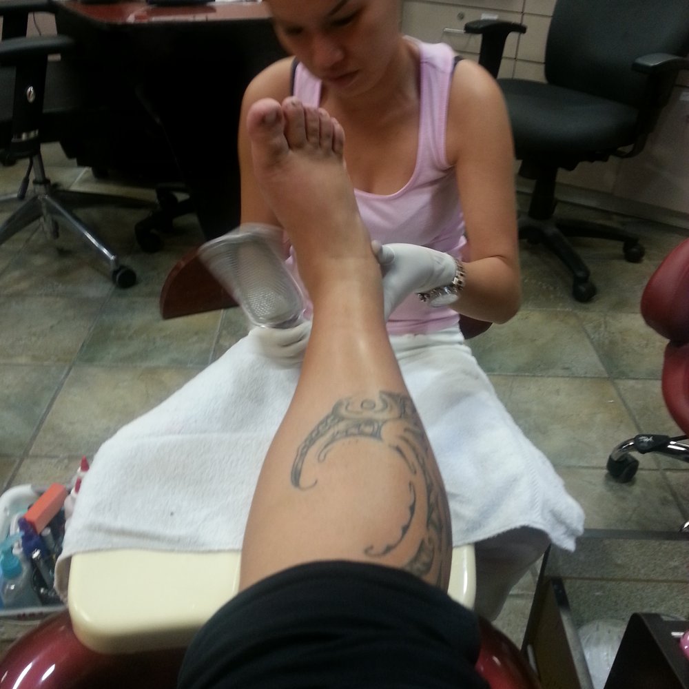 Diamond Nails - Scrub my blues away! - Nail Salons Near Me - Honolulu, Hawaii Diamond Nails - Scrub my blues away! - Nail Salons Near Me - Honolulu, Hawaii