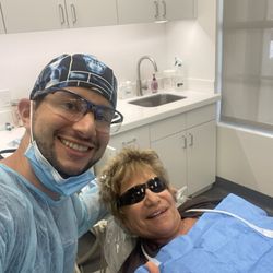 Jordan L. Schapiro DDS - An appointment to extract a molar with Dr. Shapiro.