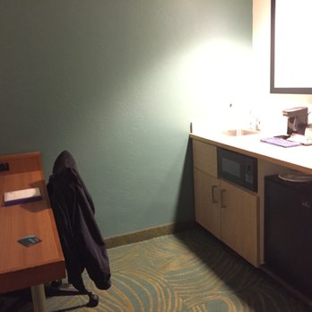 SpringHill Suites by Marriott Phoenix Glendale/Peoria - Study area of the room - Hotels Near Me - Glendale, Arizona