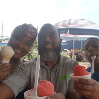 Papa Robb's - Hot day demands a cool treat! - Ice Cream & Frozen Yogurt Near Me - Concord, North Carolina Papa Robb's - Hot day demands a cool treat! - Ice Cream & Frozen Yogurt Near Me - Concord, North Carolina