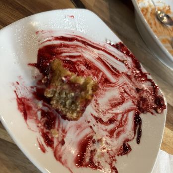 Lilla - Orange olive oil cake (G,N) TOO good - Vegan Near Me - Portland, Oregon