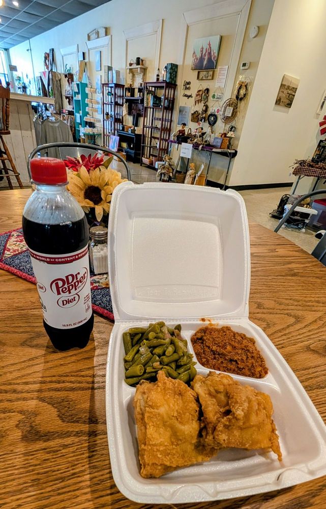 Taste The Southern Market Logo