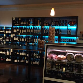 Entretapas - Nice set of wines and delicatessen to take home - Spanish Near Me - Weston, Florida