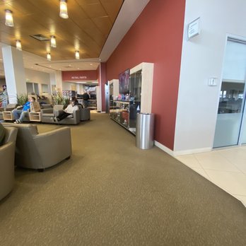 Groove Toyota - The lobby - Car Dealers Near Me - Englewood, Colorado