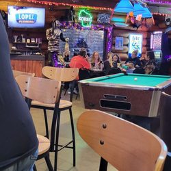 Black Bear Inn - The owner eating with his family while I wait a hour and half for my food