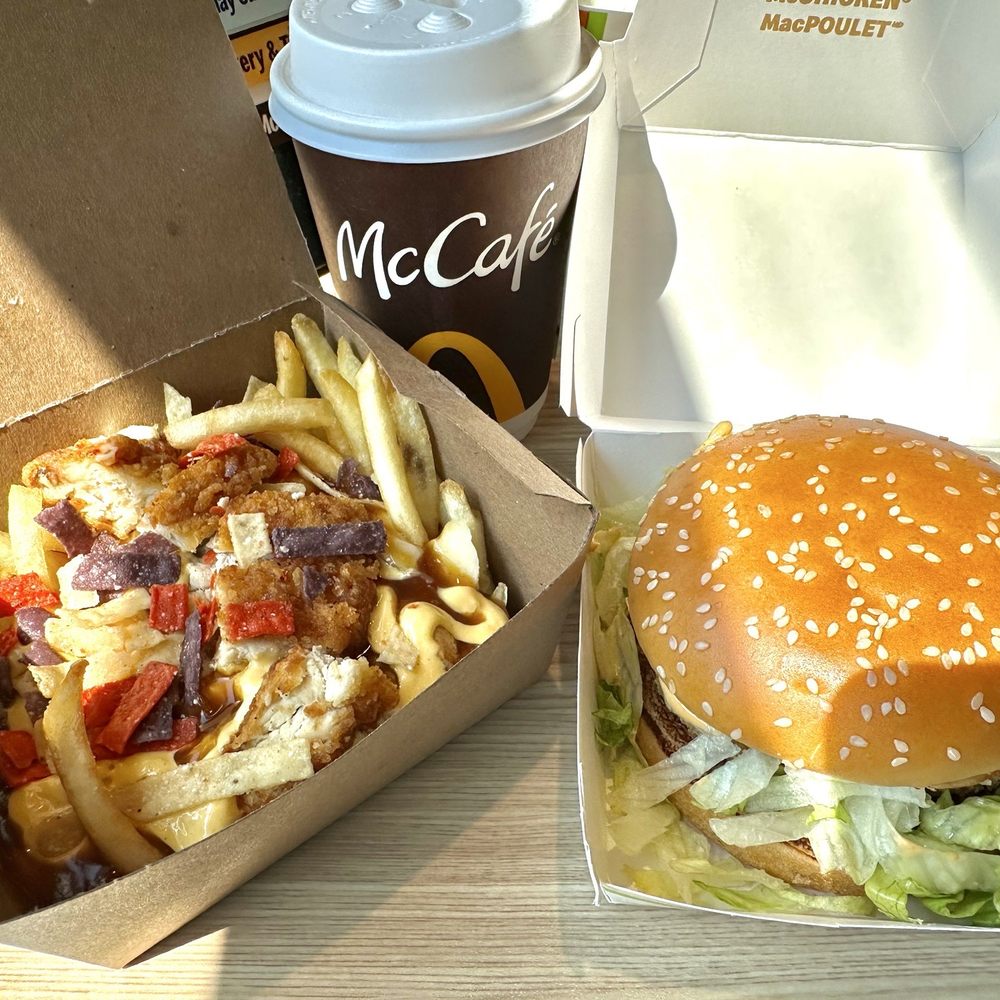 McDonald's - Small hot chocolate, nachos poutine and chicken burger $12.50 - Fast Food Near Me - Moose Jaw, Saskatchewan McDonald's - Small hot chocolate, nachos poutine and chicken burger $12.50 - Fast Food Near Me - Moose Jaw, Saskatchewan
