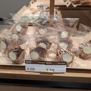 Basquia Bakery - Bakeries Near Me - Daly City, California
