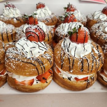 Sugarbox Donuts - Strawberry cronuts - Donuts Near Me - West Hills, California Sugarbox Donuts - Strawberry cronuts - Donuts Near Me - West Hills, California