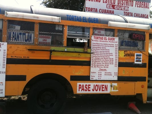 Tortas El Güero by null