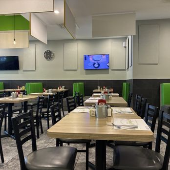 Amy's Dejeuner - Breakfast & Brunch Near Me - Dollard-des-Ormeaux, Quebec