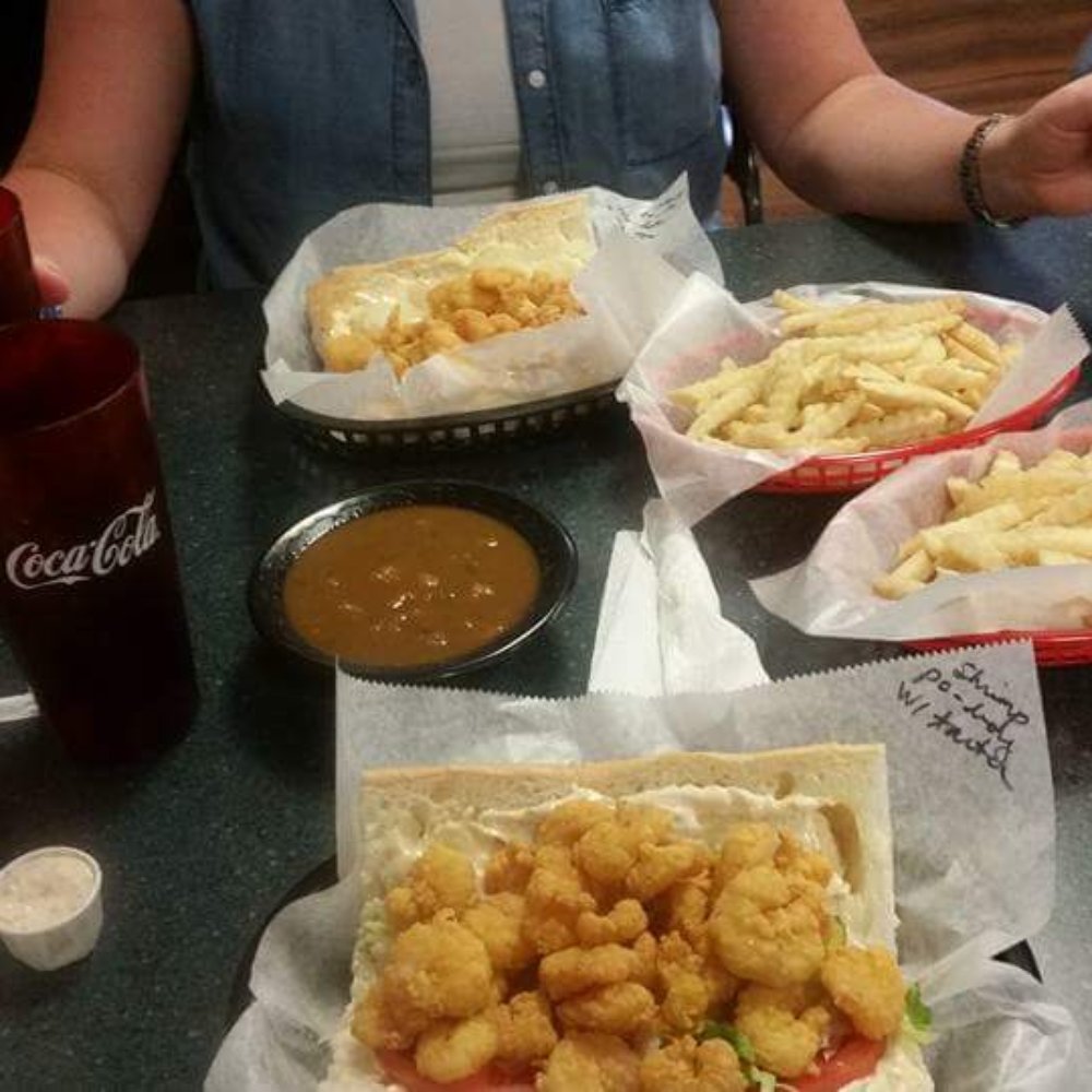 Tee Wayne's - Tons of food!! - Cajun/Creole Near Me - Gonzales, Louisiana Tee Wayne's - Tons of food!! - Cajun/Creole Near Me - Gonzales, Louisiana