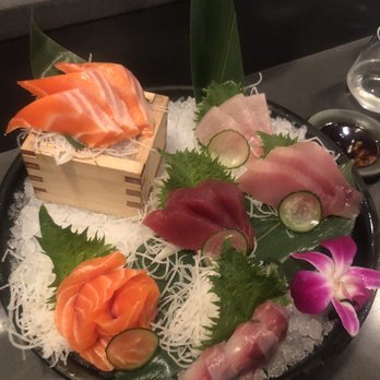 Bamboo Sushi - Chef's special sashimi plate - Sushi Bars Near Me - San Ramon, California