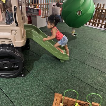 Monkeyin Around - Indoor Playcenter Near Me - Stockton, California