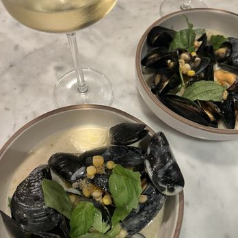 épicerie - Bottomless mussels - Grocery Near Me - Austin, Texas épicerie - Bottomless mussels - Grocery Near Me - Austin, Texas
