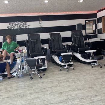LaBella Nail Salon - Nail Salons Near Me - Newton, Kansas LaBella Nail Salon - Nail Salons Near Me - Newton, Kansas